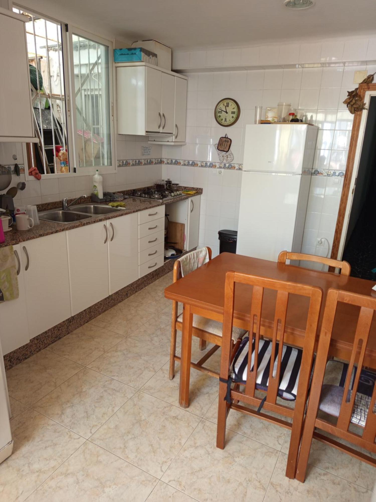 Habitaciones Comodas غانديا المظهر الخارجي الصورة